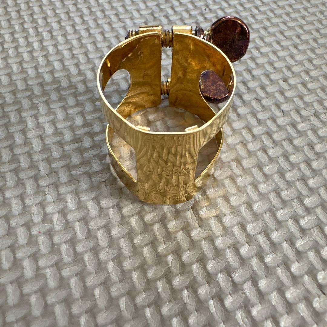 アルトサックスリガチャー buzz