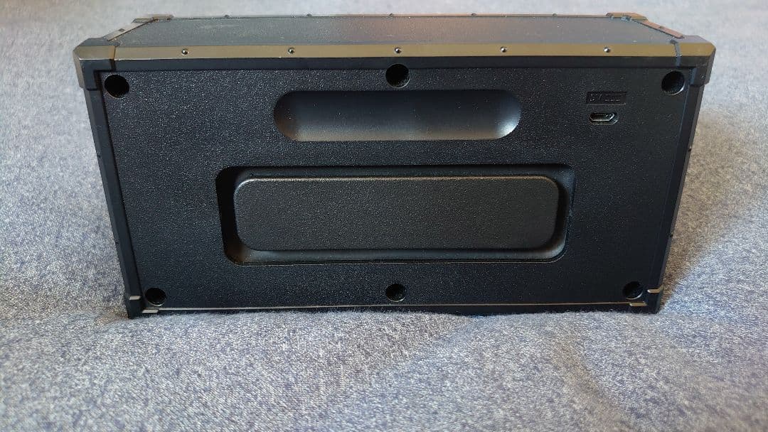 Roland JC-01 Bluetoothスピーカー