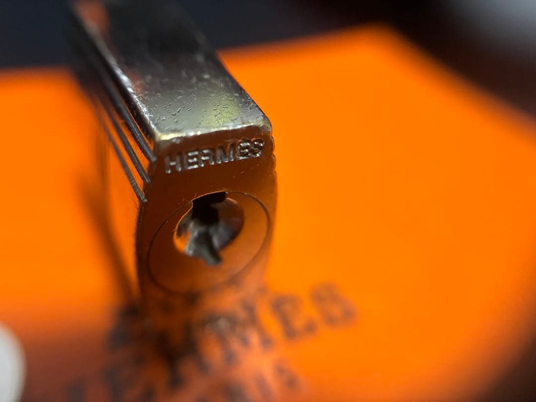 エルメス シルバー　カデナ　南京錠　パドロック　鍵　キー　NO102