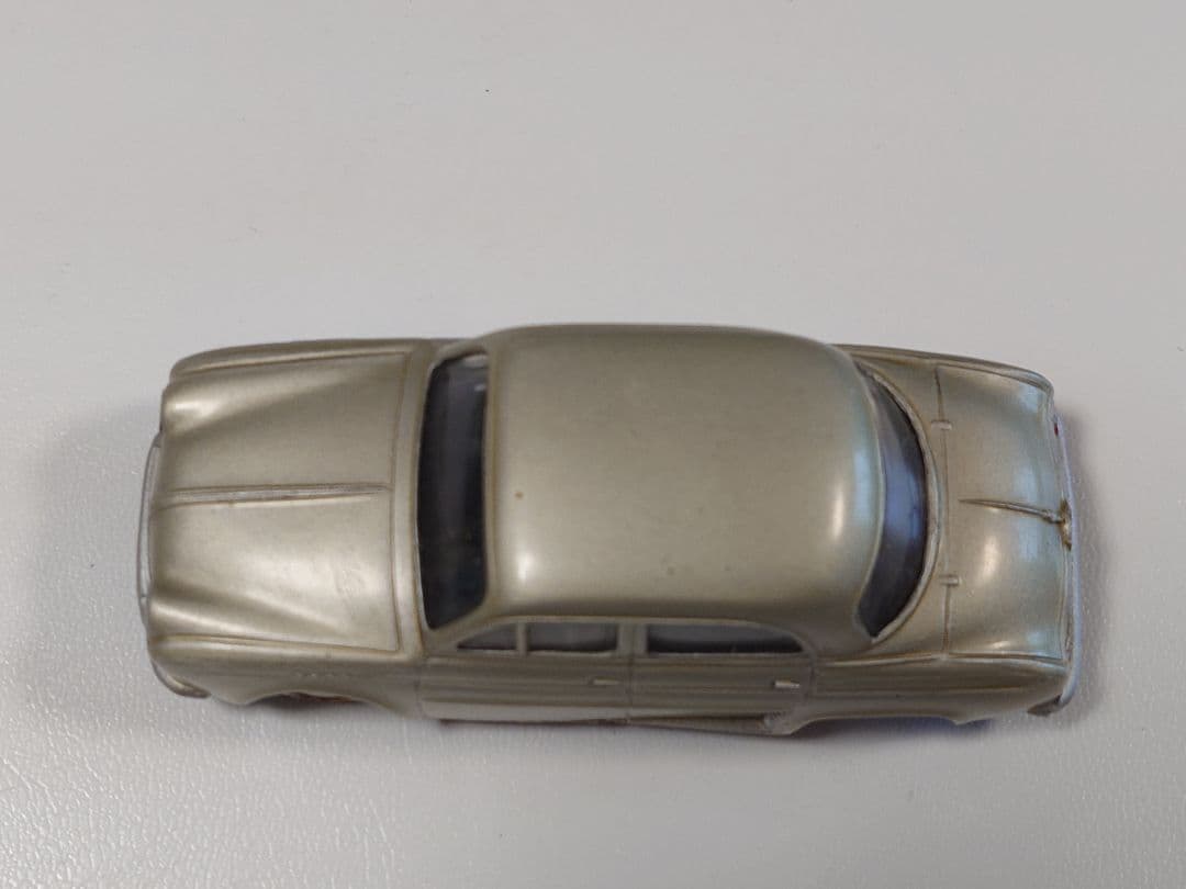 ミニカー BUBY art.1011 RENAULT DAUPHINE