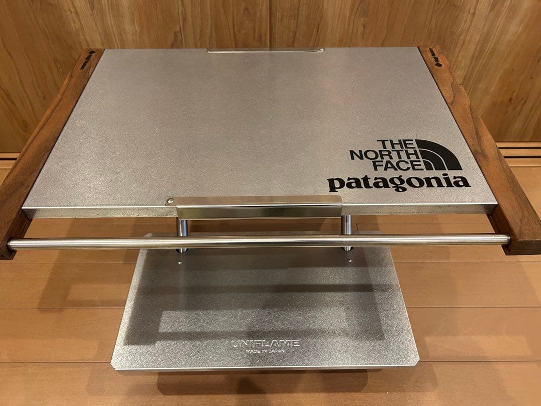 【けんぱっぱ】美品UNIFLAME 焚火テーブル
