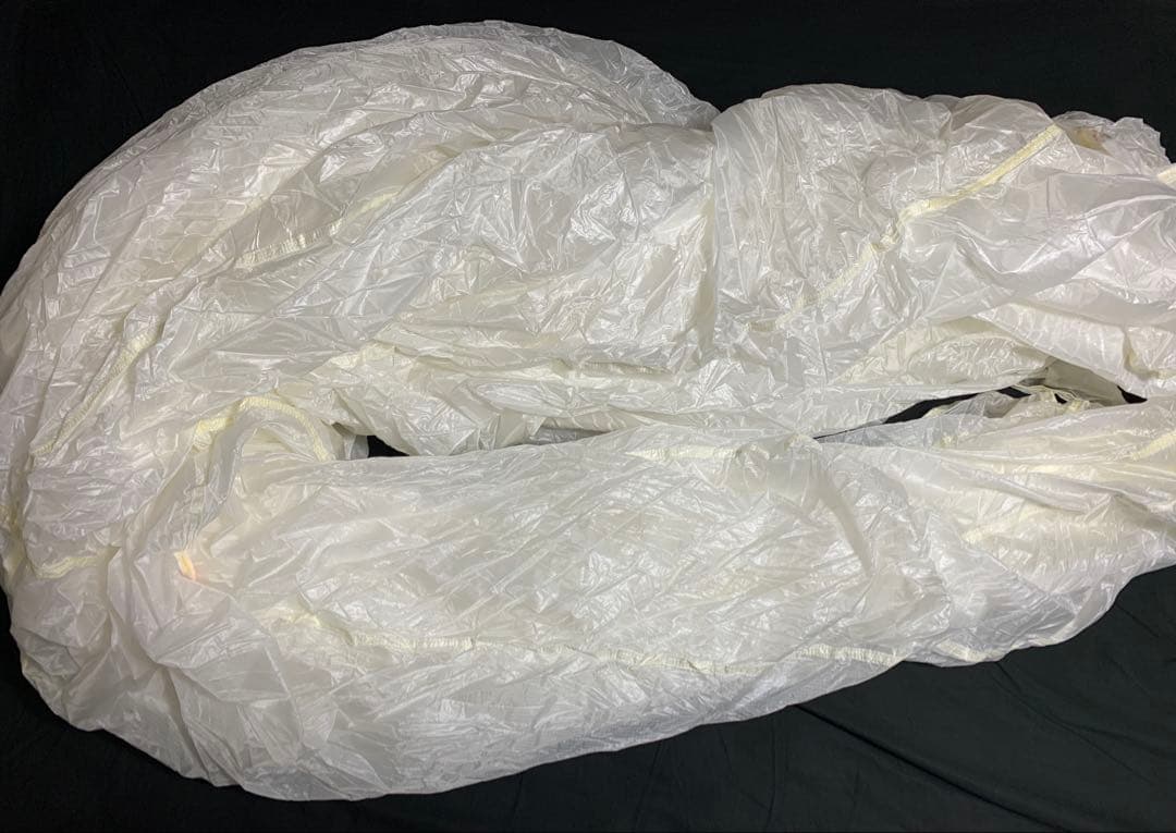 パラシュート　落下傘　実物　生地のみ　直径約6m