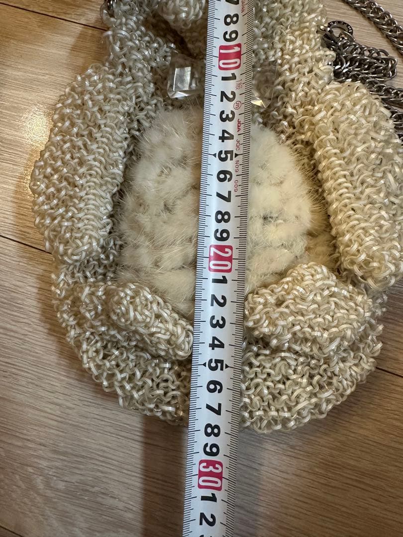 アンテプリマ　アイボリー ペンギン型 パーティーバッグ