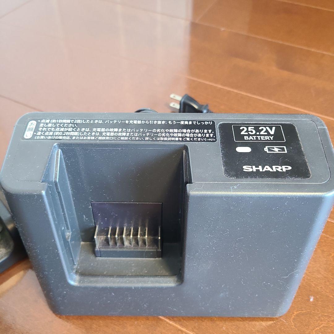 SHARP スティッククリーナー EC-SR8 本体　充電器付き