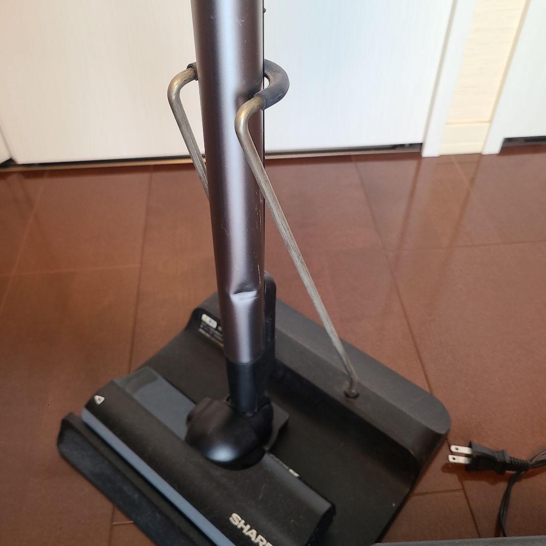 SHARP スティッククリーナー EC-SR8 本体　充電器付き