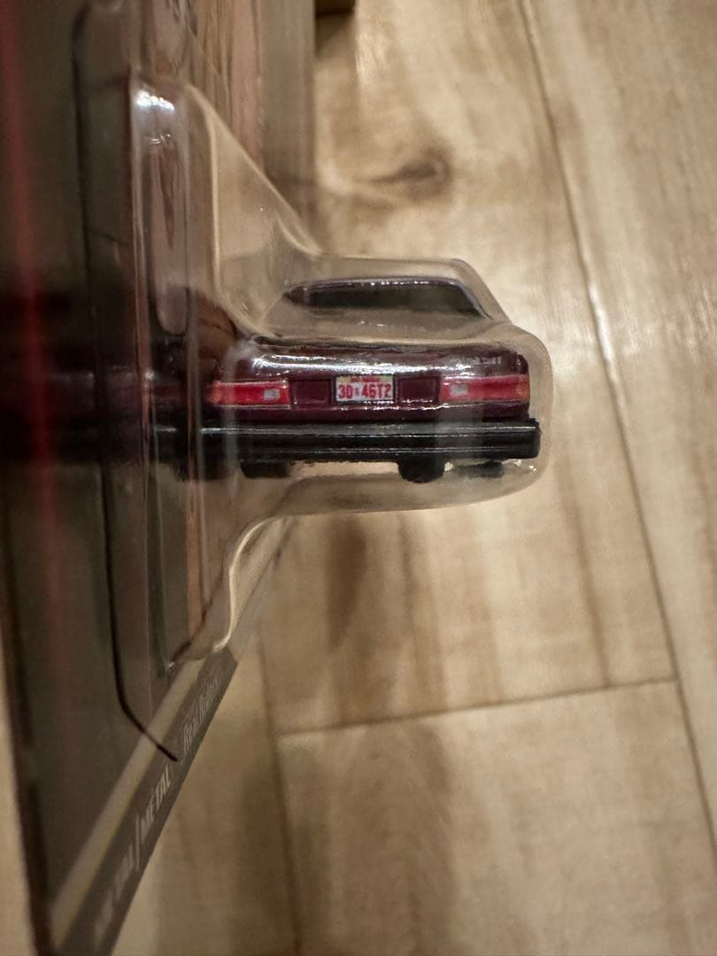 HotWheels1983 BMW 733i & ゴジラ NISSAN GT-R