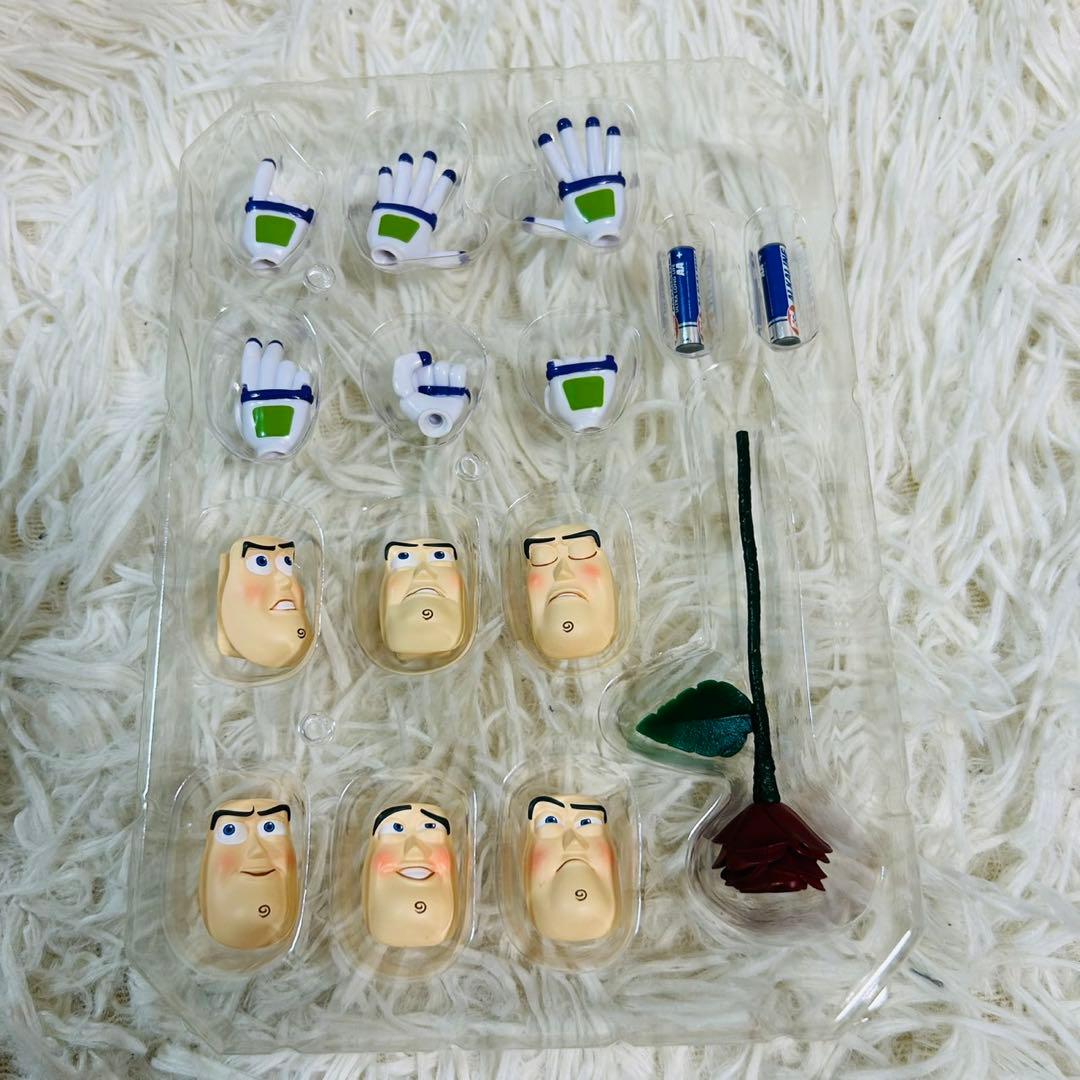 美品！バンダイ 超合金 バズライトイヤー トイストーリー