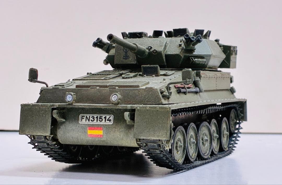 AFVクラブ　1/35 FV101 スコーピオン　完成品　戦車　模型　スペイン