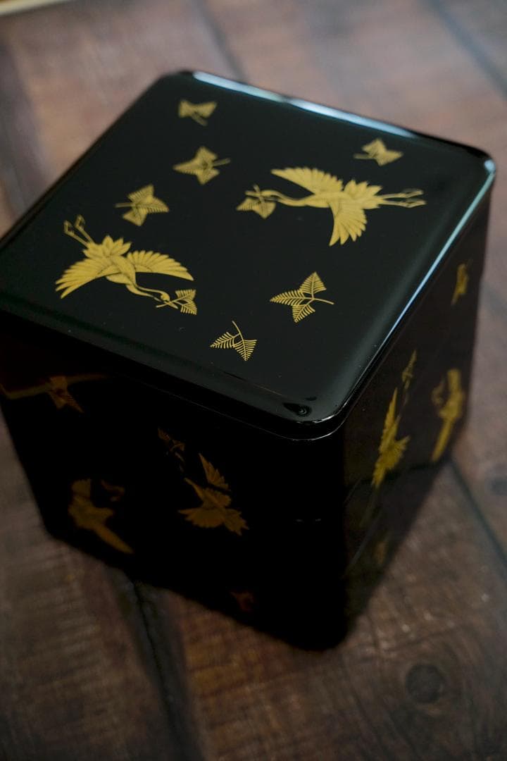 輪島の名店　五島屋漆器　三段重箱　松喰鶴