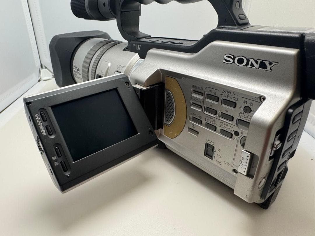 SONY ソニー ビデオカメラ DCR-VX2000 通電可能　ジャンク品1