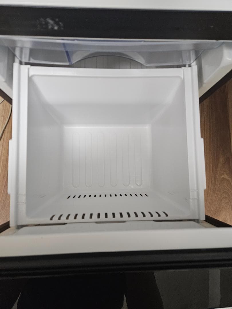 JR-NF140E　ハイアール 冷蔵庫　自動霜取り　138L　2013年式