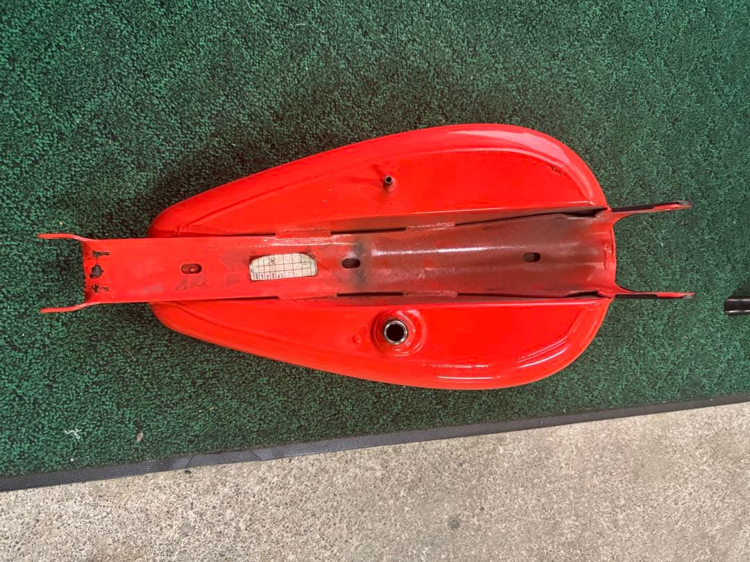 ハーレー　純正タンク