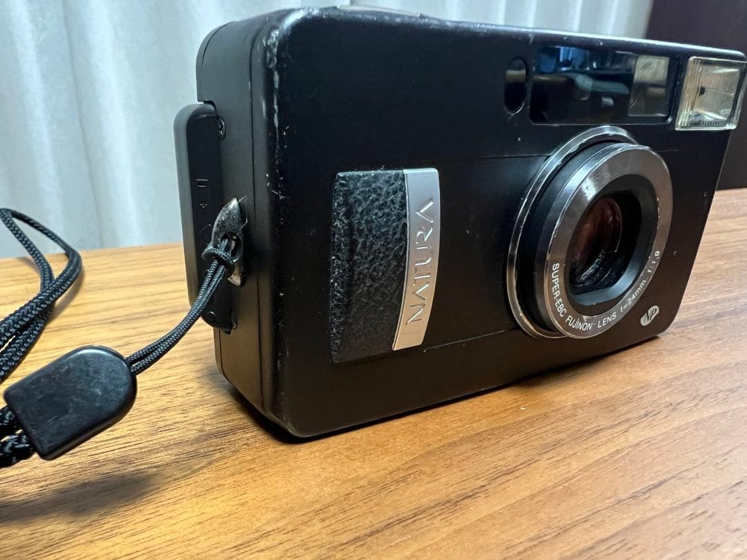 フィルムカメラ FUJIFILM NATURA BLACK F1.9