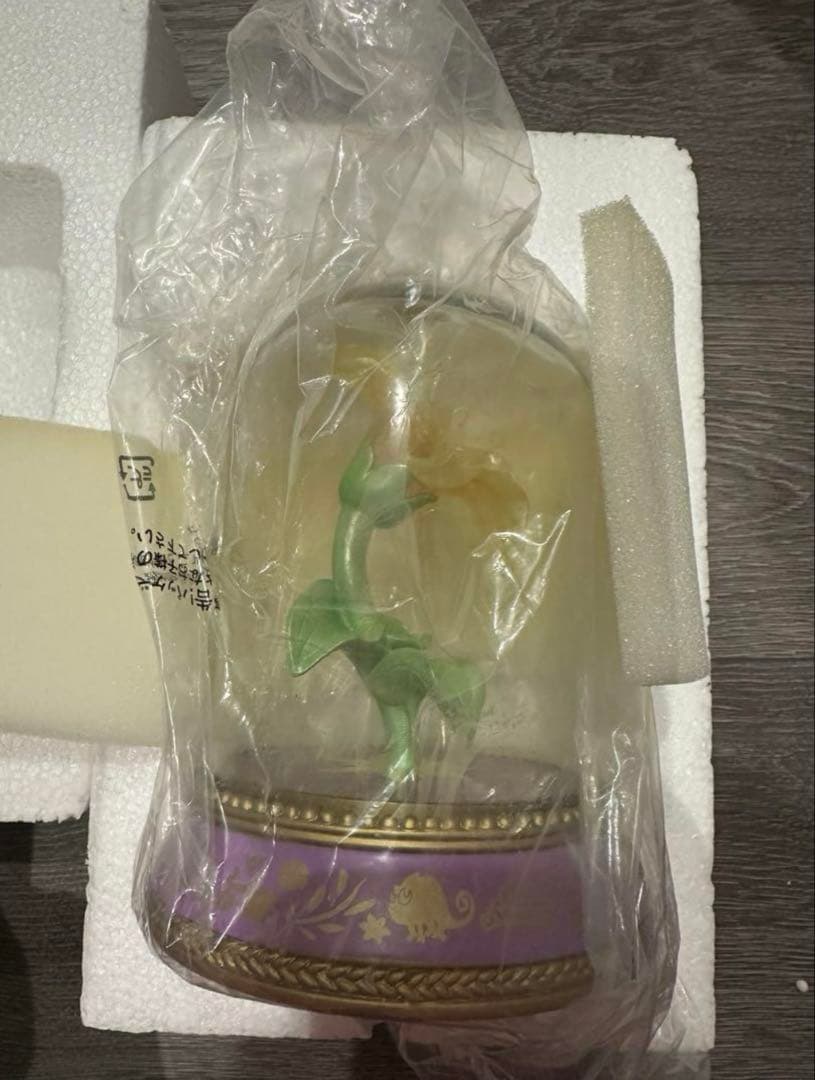 ディズニーストア　ラプンツェル　魔法の花　ライト　ラプンツェル10周年