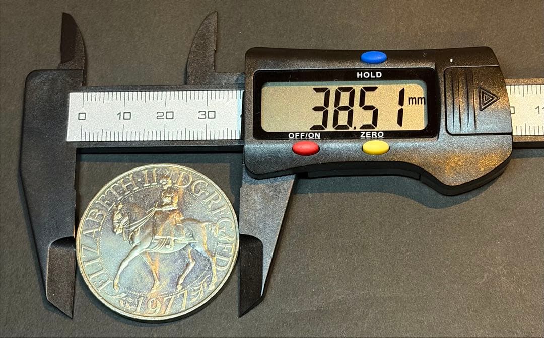 英国 1977年 クラウン銀貨 エリザベス2世 銀貨