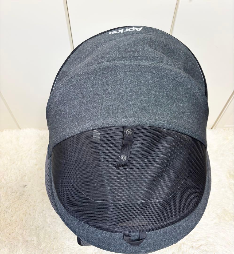 アップリカ　クルリラプレミアム　チャイルドシート　ISOFIX対応