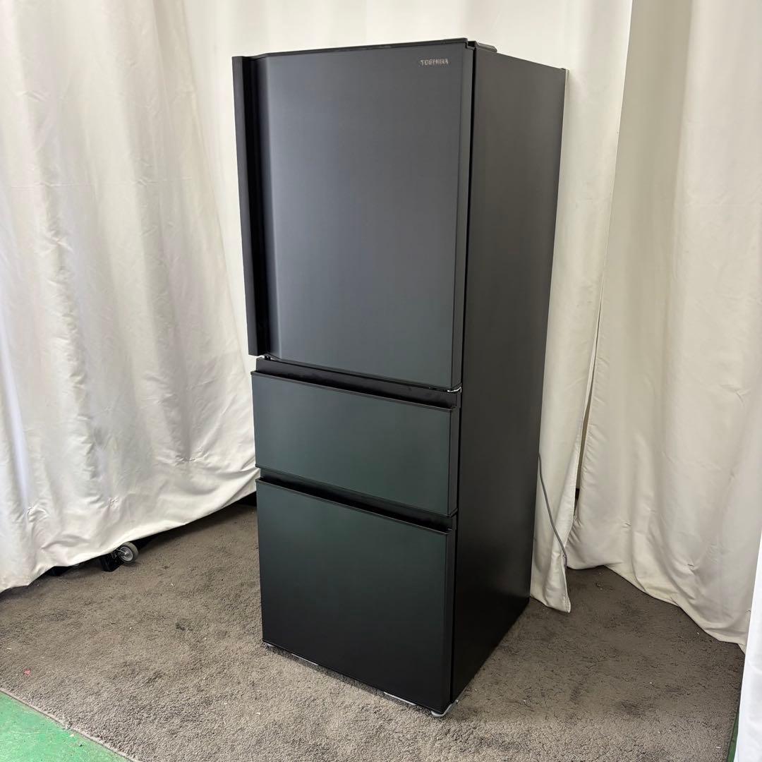 552⭕️冷蔵庫　東芝　大型　326㍑　黒　コンパクト　最新　設置無料　おすすめ