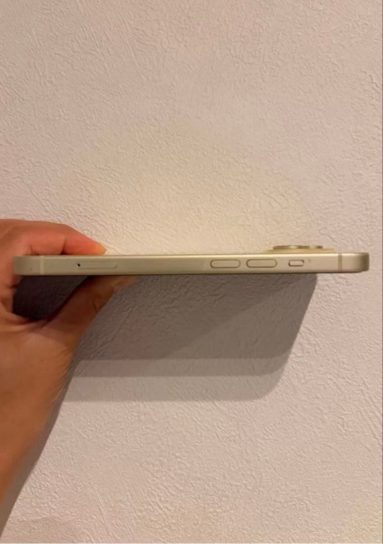 Apple iPhone 15 イエロー 元箱付き