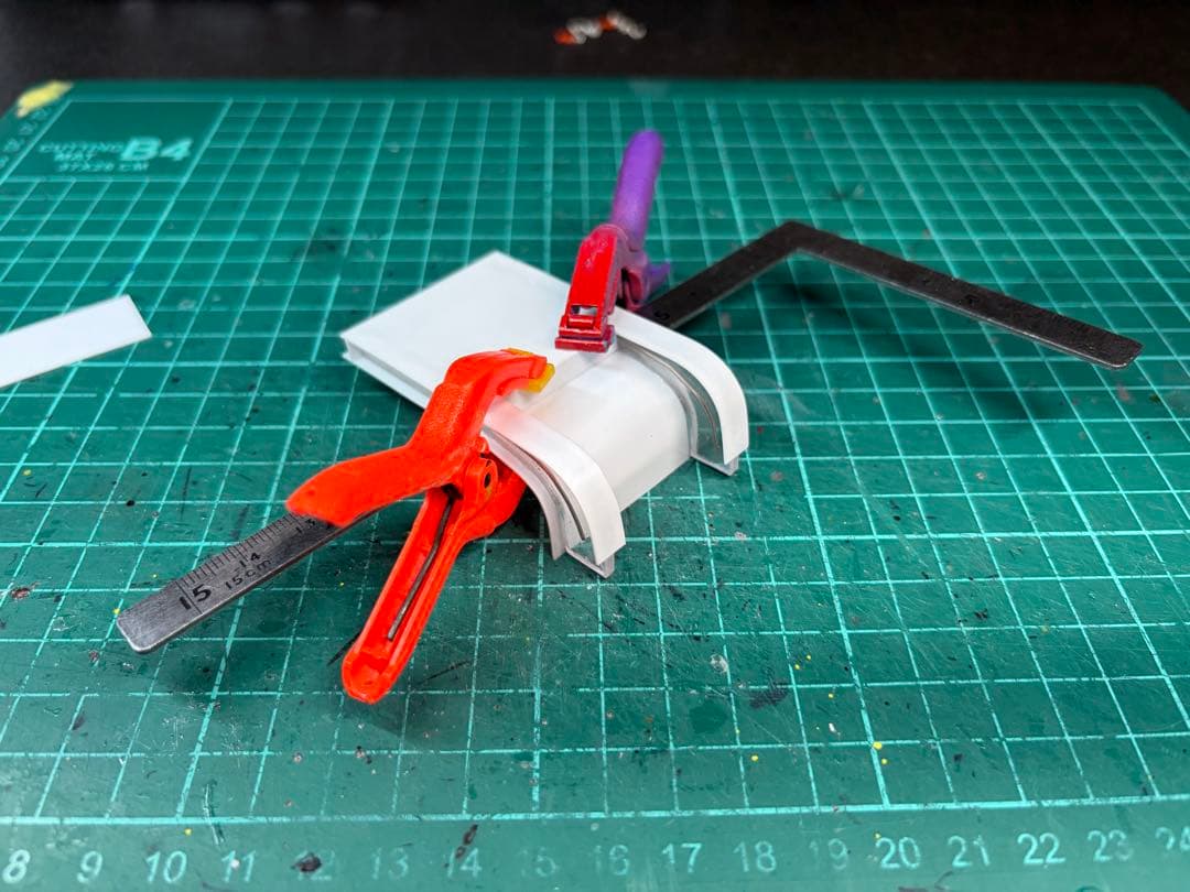 ブルーリボン　1/50 3軸低床トレーラー自動あゆみ付 重機 建機