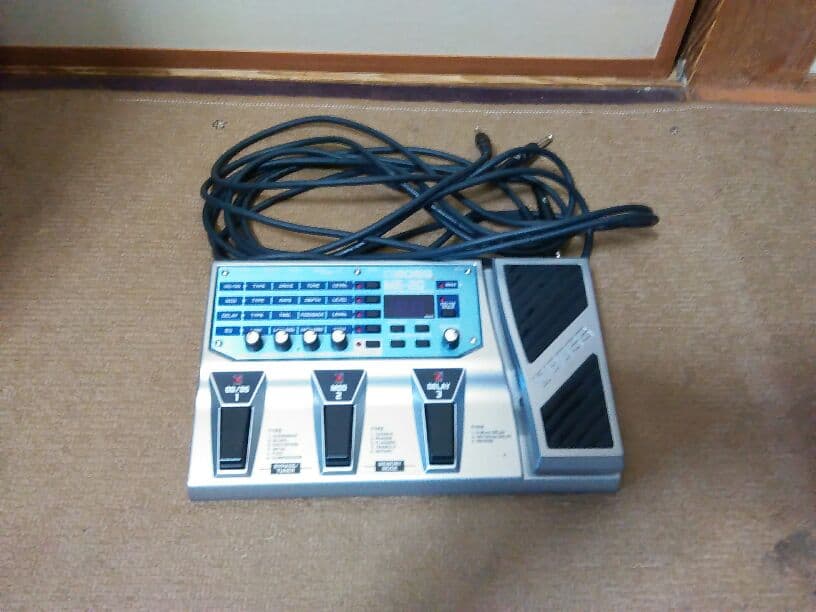 エレキギター、アンプ、マルチエフェクター、シールド　セット