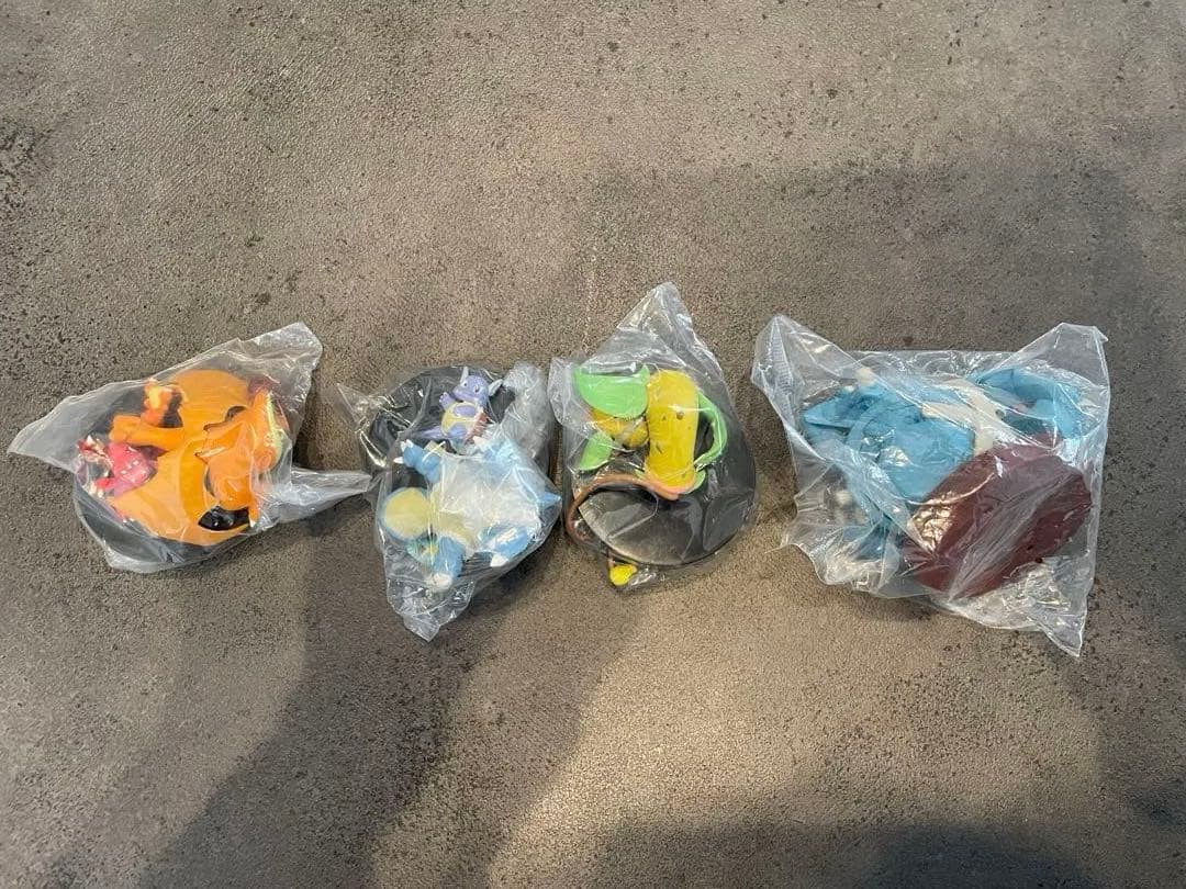 さとし　立体ポケモン図鑑　フィギュア