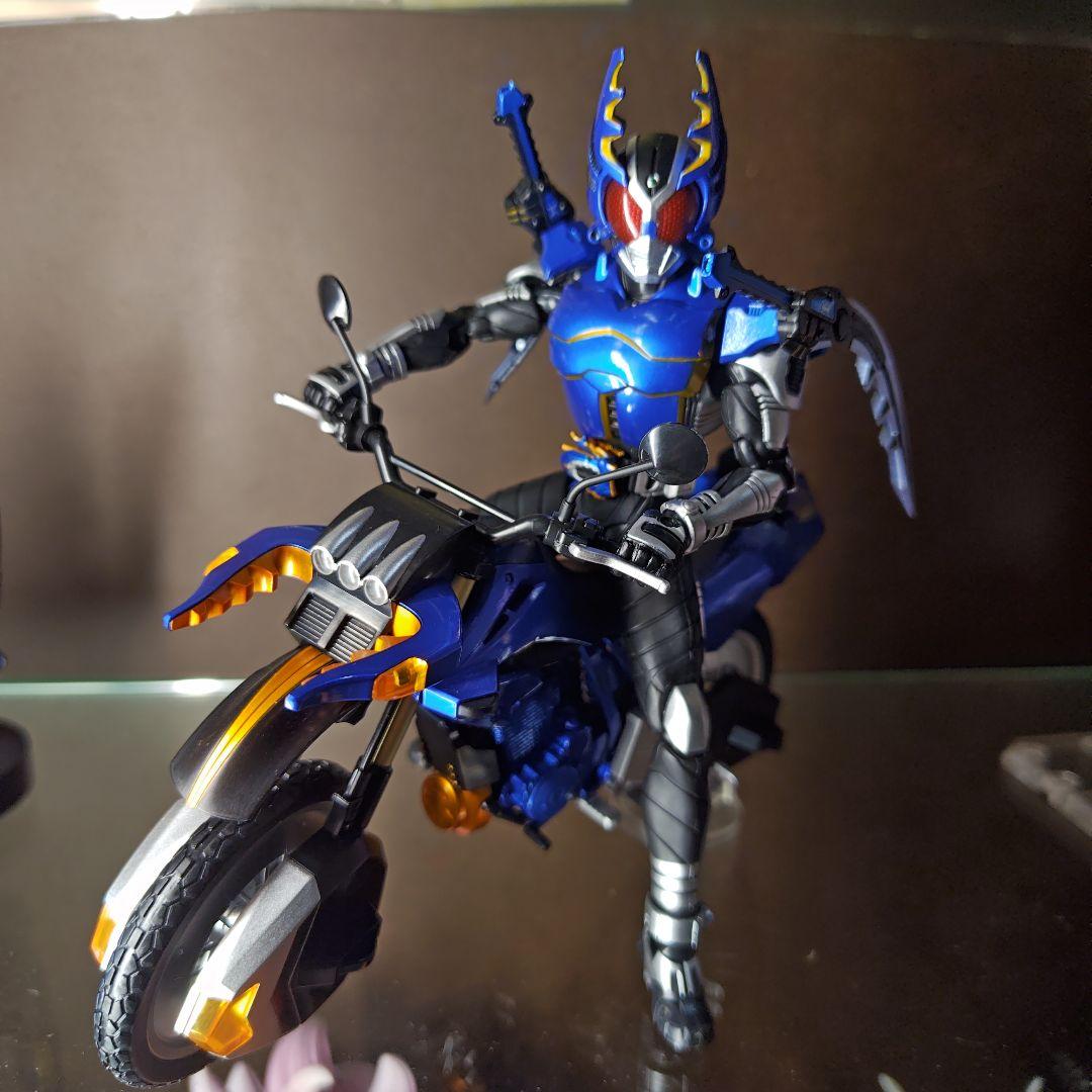 日*4様 真骨彫製法仮面ライダーガタックとガタックエクステンダー+ハイパーガタッ