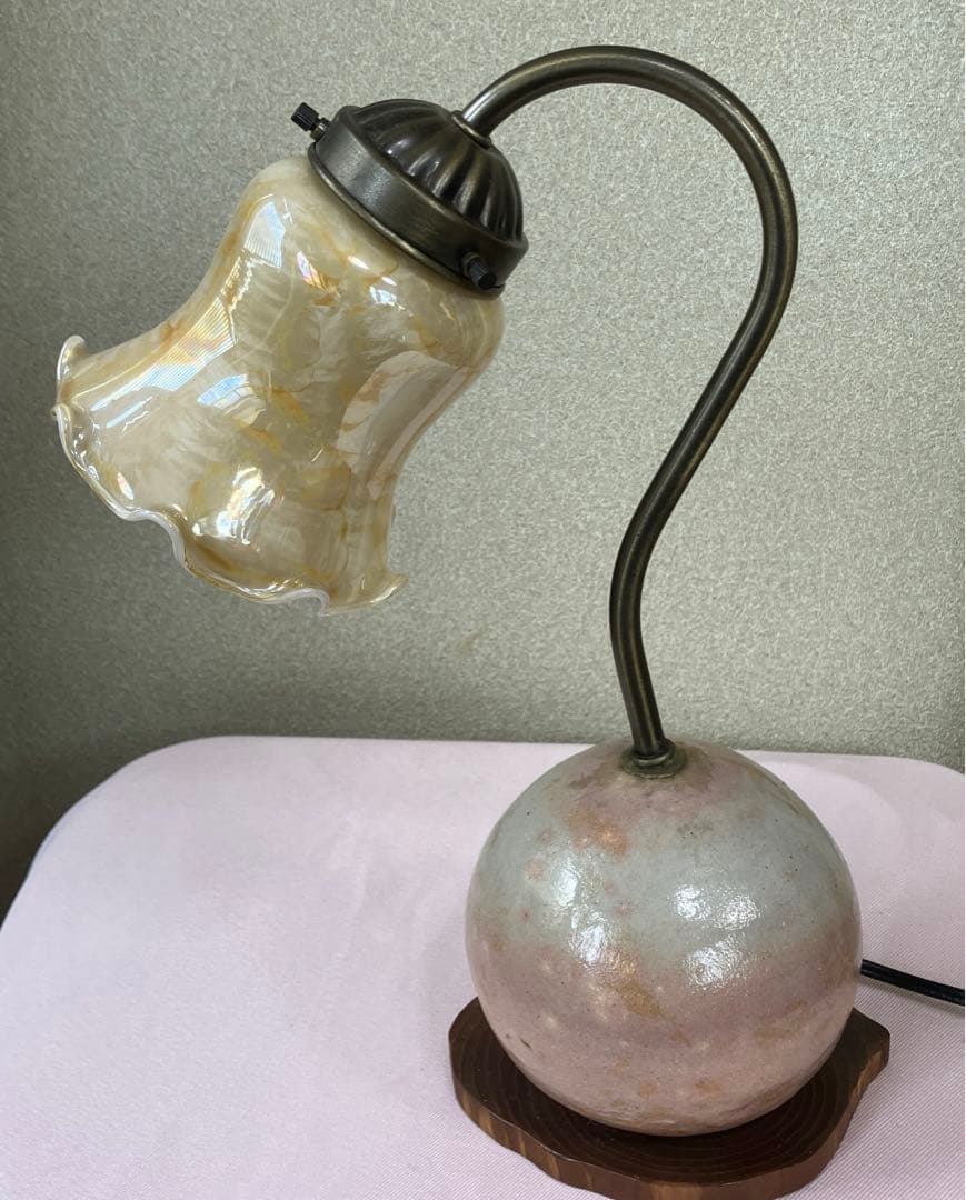 アンティークテーブルライト　レトロ　台座 萩焼 レトロ