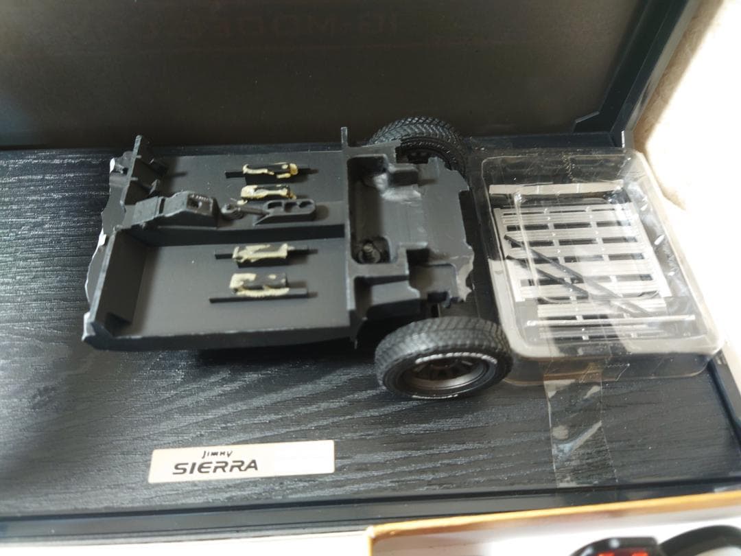 スズキ ジムニー 1/18 イグニッションモデル ジャンク T25040209