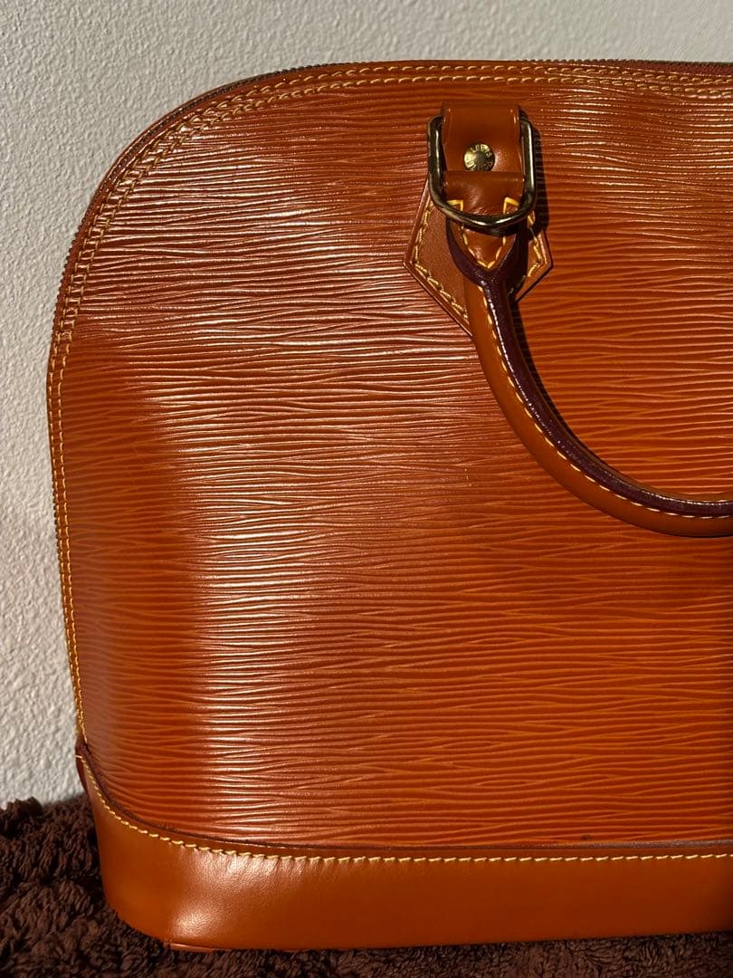 LOUIS VUITTON ルイヴィトン アルマ 2Wayハンドバッグ エピ