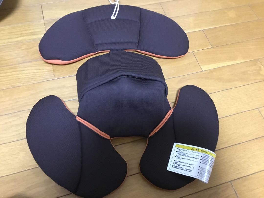 【美品】Combi チャイルドシート　ミニマグランデ　インナークッション付き