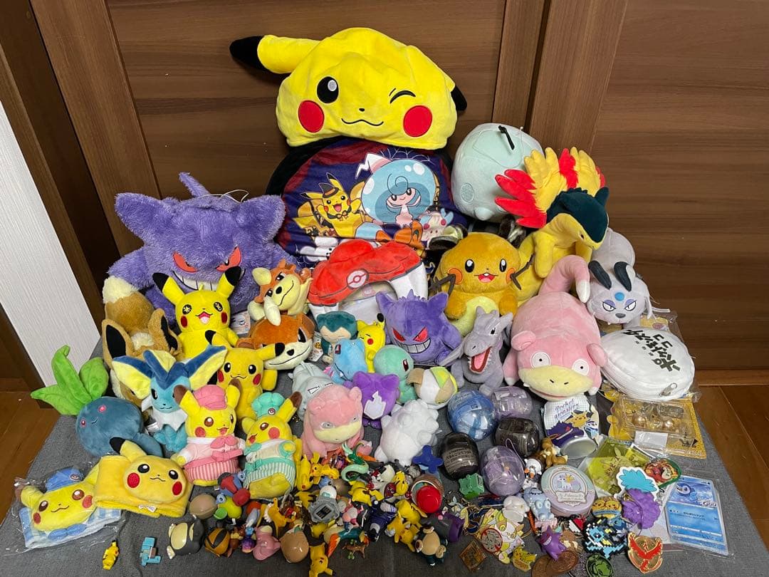 ポケモンまとめ売り（ぬいぐるみ、ガチャガチャなど）