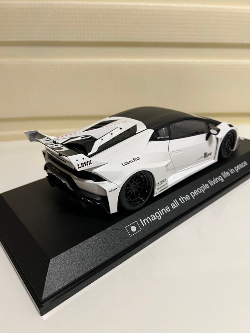 オートアート LBWK ランボルギーニ ウラカン1/18
