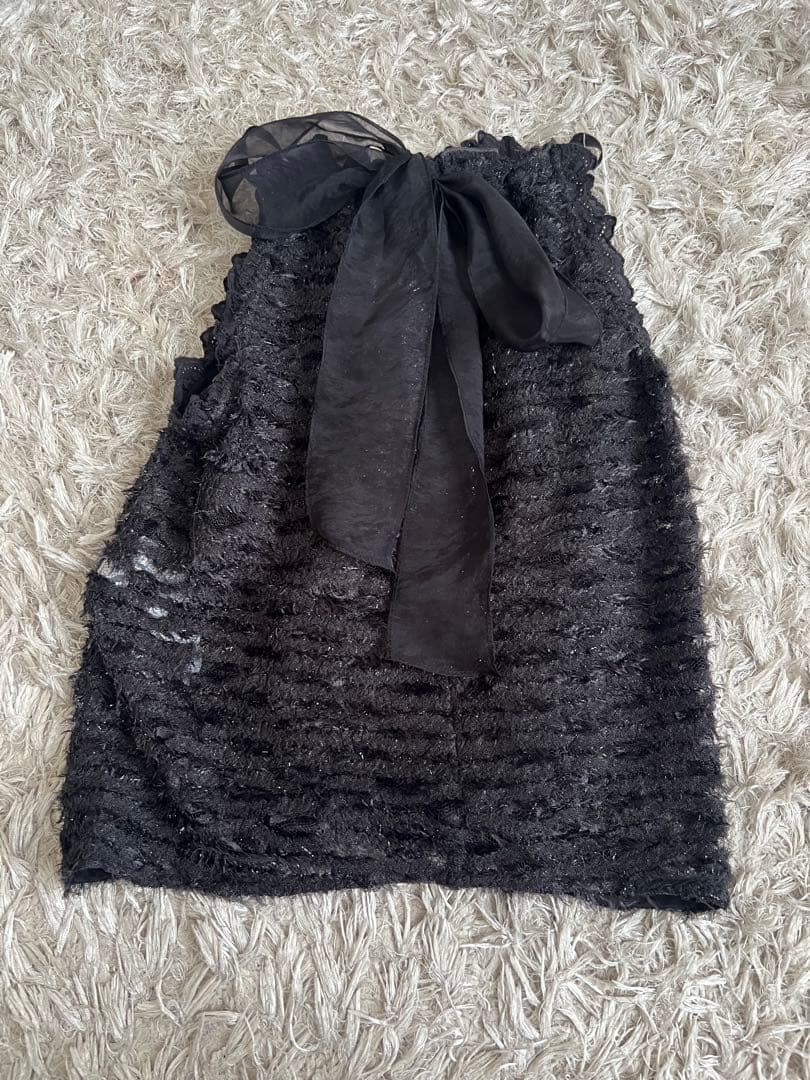 ホルターカットプルオーバー