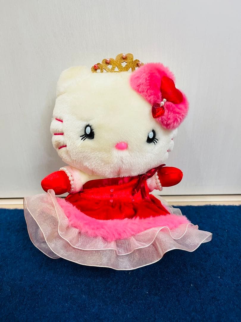 USJ限定　ハローキティ　パレード　ぬいぐるみ　姫　ドレス　レトロ