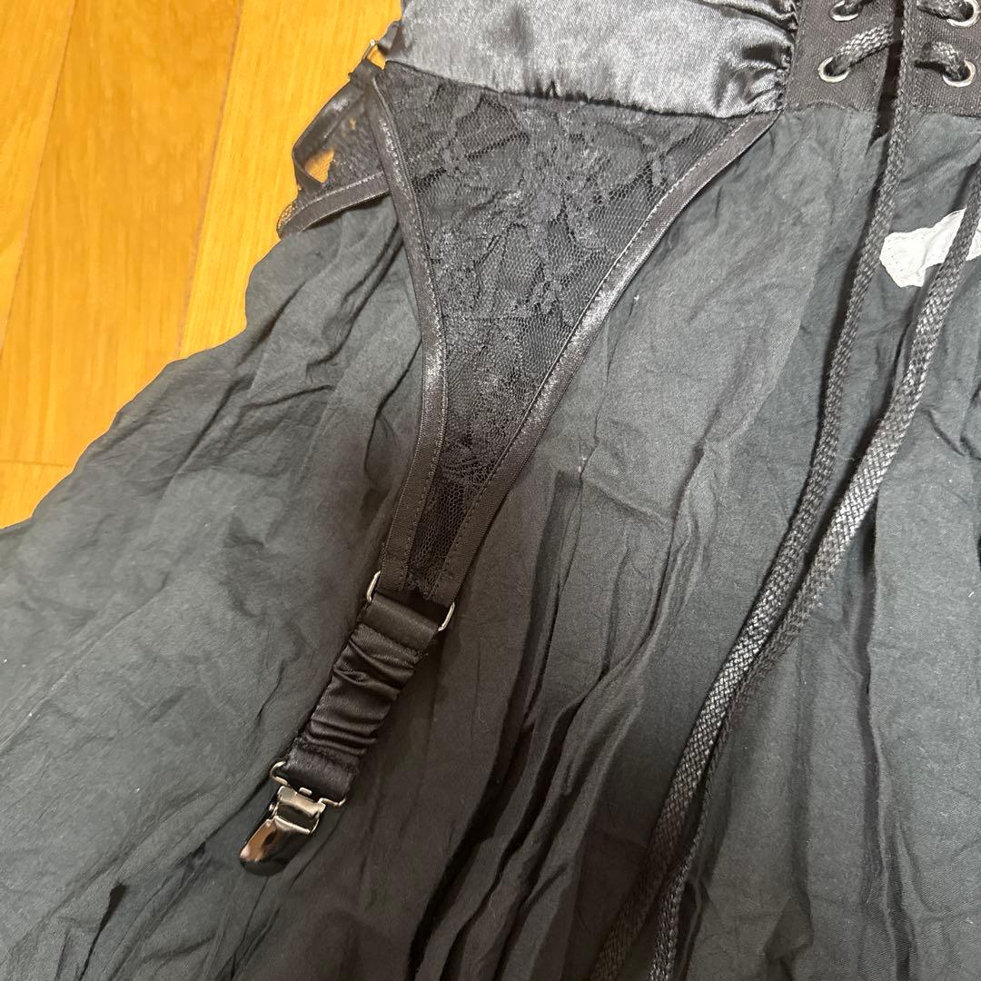 alice auaa ガーター付きスカート