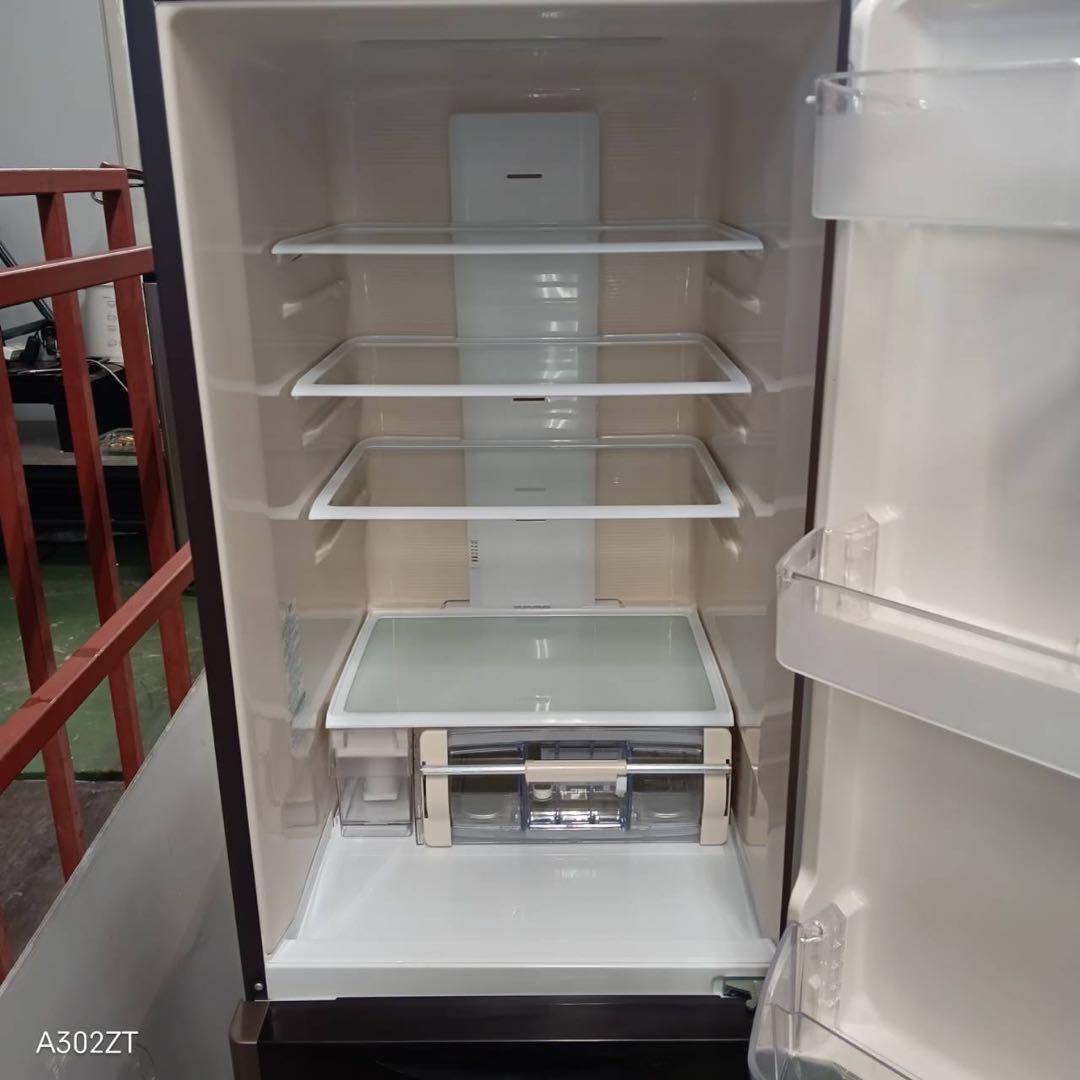 456 関東配送　大型冷蔵庫　右開き　自動製氷機付　格安　300L強　保証込