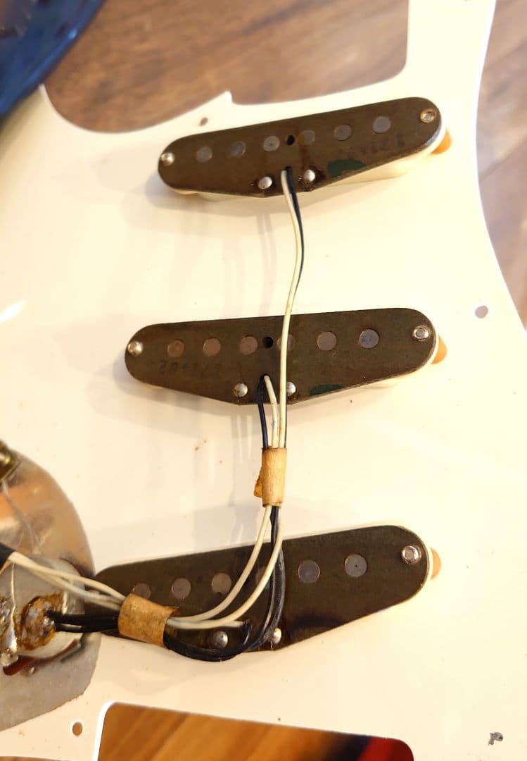 Fender Japan ST57 ストラトキャスター 1982製