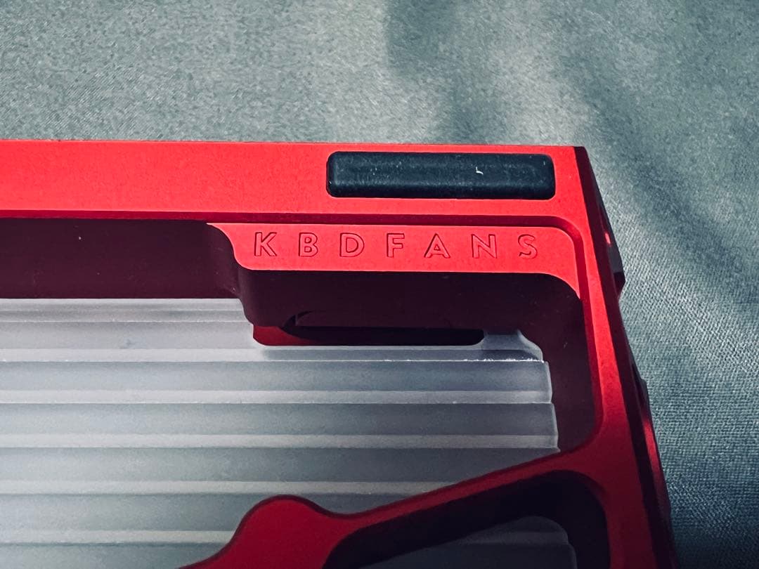 キーボード KBDFans Holy60 Case Anodized Red