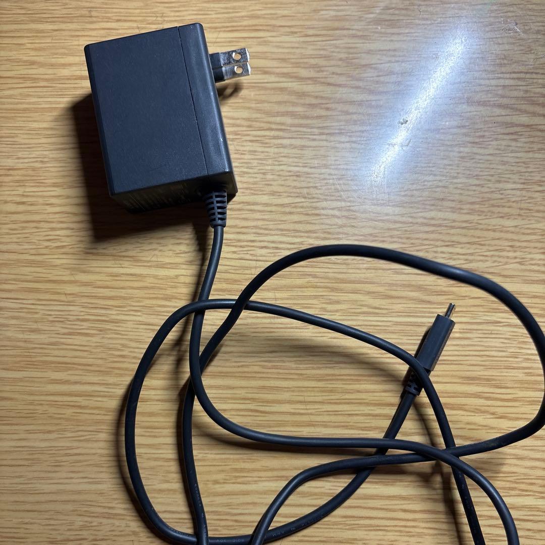 Nintendo Switch 本体 青と赤のJoy-Con 周辺機器カセット8