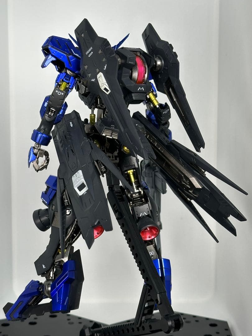 MG 1/100 ガンダムヴィダール 全塗改修完成品