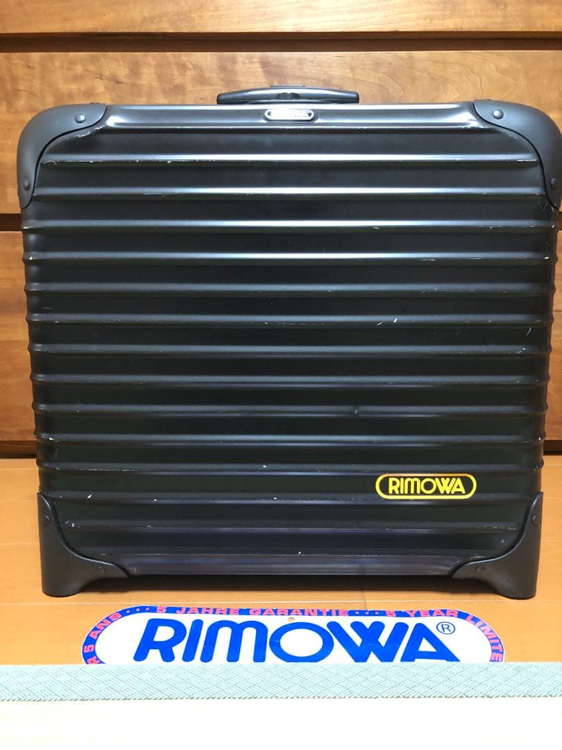 ま〜とん ☆美品☆激レア☆RIMOWA リモワ　ステルス　ビジネストロリー