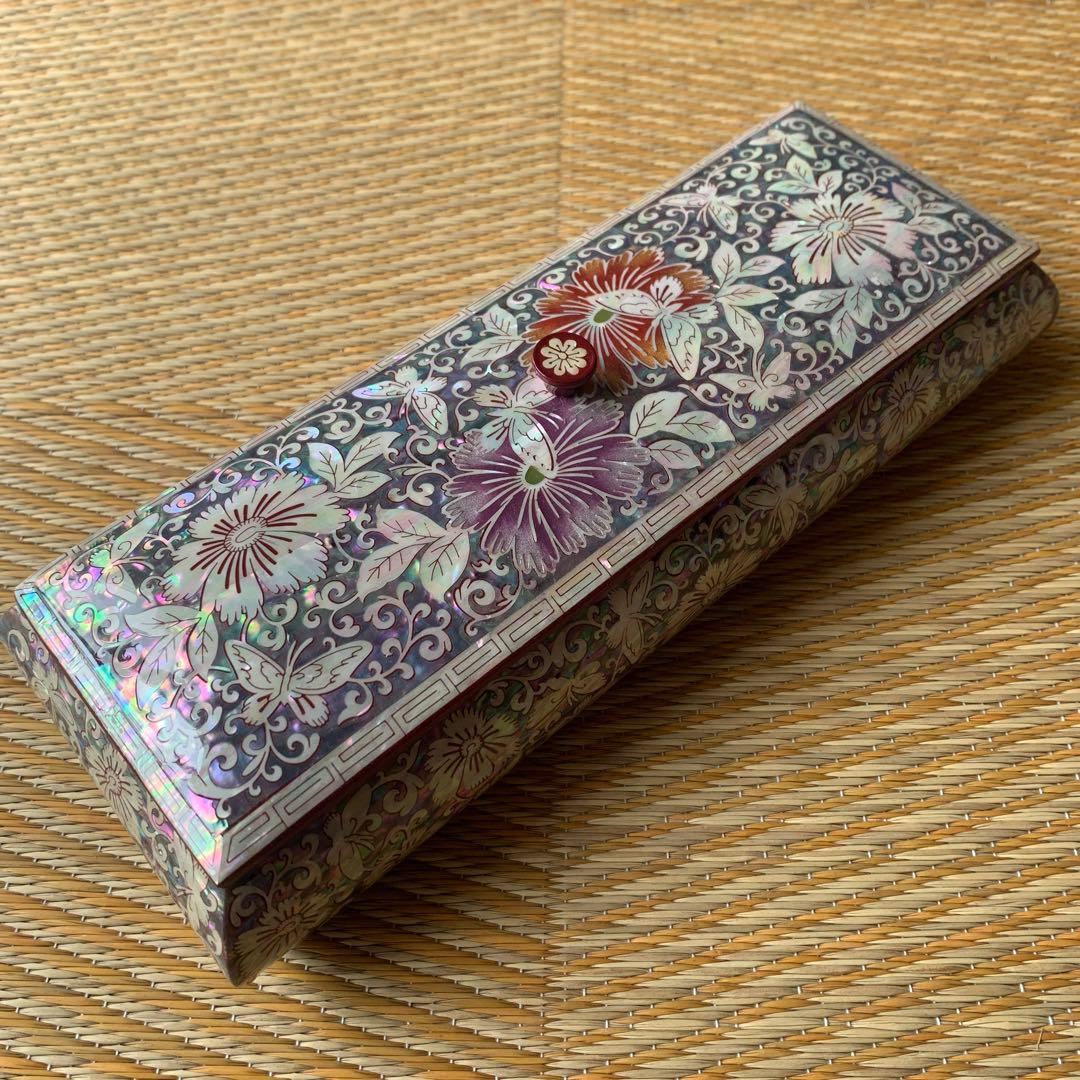 成官鎬印 韓国 螺鈿 蝶々 花 小物入れ 落款