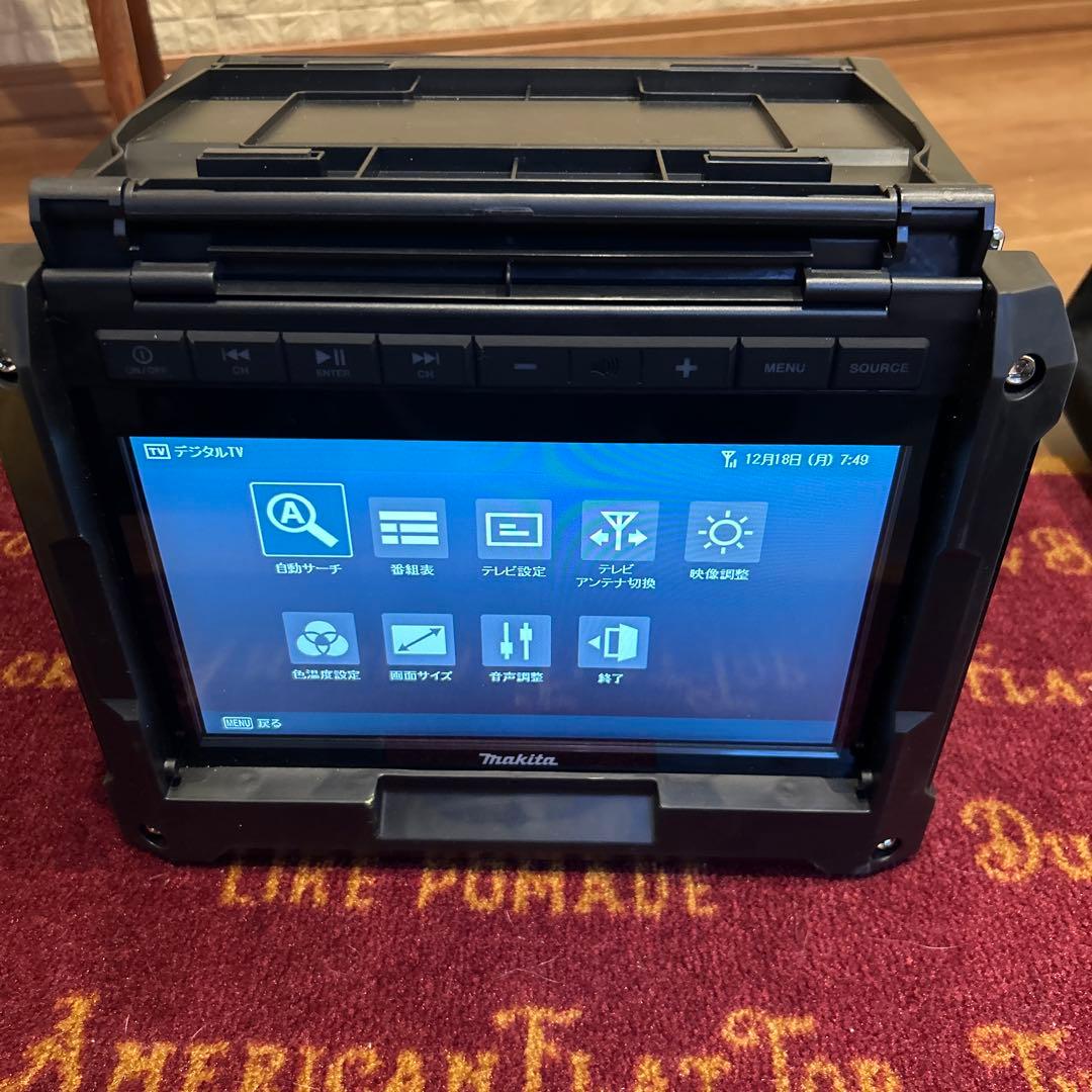 おまけ付き！マキタ充電式ラジオ付テレビ TV100+ツールバッグ　中古美品