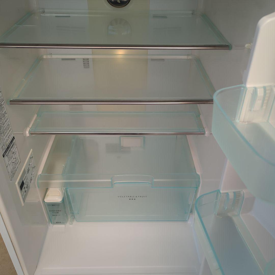 N*H　クリーム色レトロ冷蔵庫 ナショナル ウィル NR-B26B1