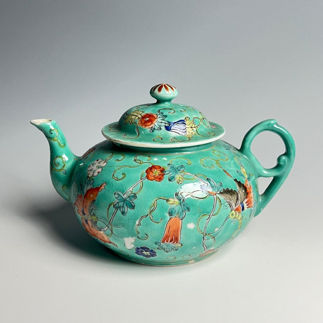 緑釉粉彩瓜果蝶紋水注 大清光緒年製 款 中国古玩 美術 唐物 A560