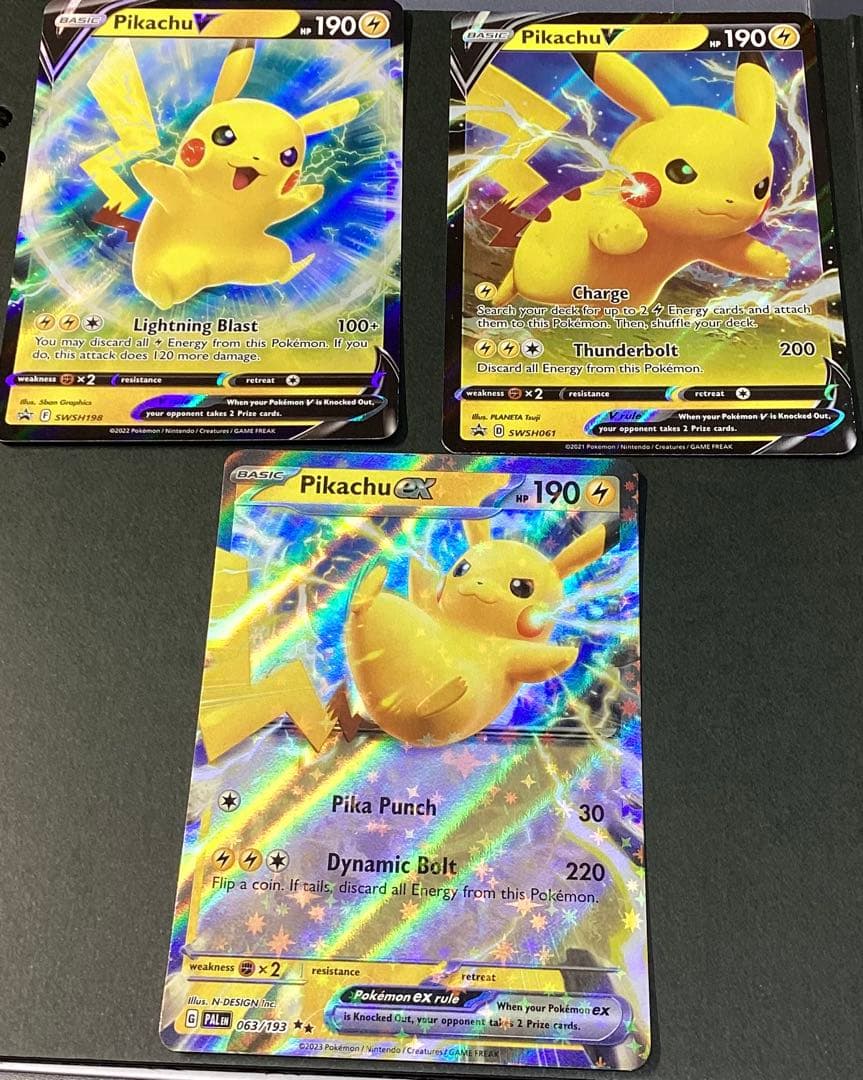 ポケモンカードゲーム　ピカチュウV、 EX3枚セット　英語版　Pikachu