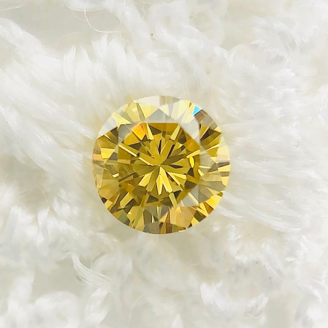 0.140ct F.D. Orangy Yellow VS-2 イエローダイヤ