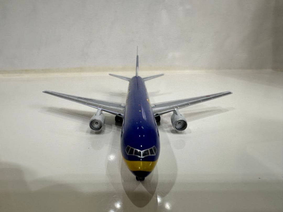 ANAボーイング767 マリンジャンボJr特別塗装 1:400ダイキャストモデル