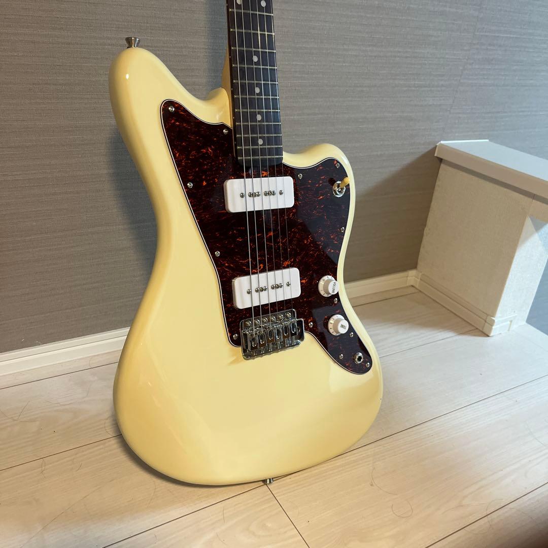 【生産完了品・値下げしました】Bacchus ジャズマスターBJM-1R OWH