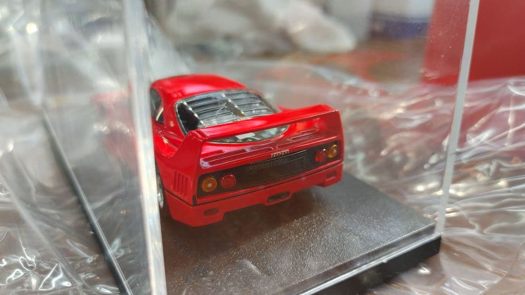美品MAKE UP FerrariF40.1988 赤　1/43